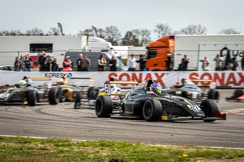 Første løb - første sejr- Mathias Bjerre Jakobsen tog hul på sæsonen i Nordic 4
(Foto: Grippo)